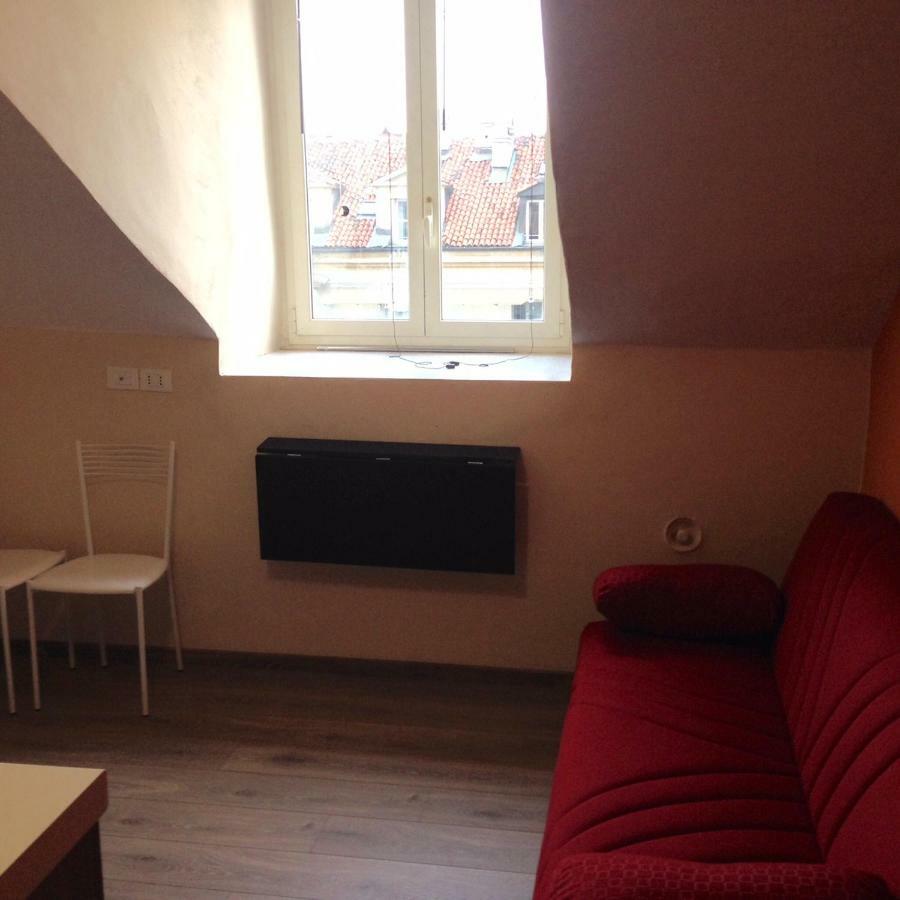 Ferienwohnung Mansarda In Borgo Dora Turin Exterior foto